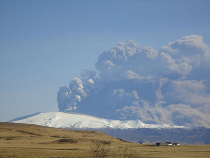 ii_eyjafjallajokull_volcano.jpg