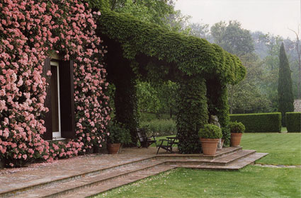 cr_page_house_roses_ms.jpg