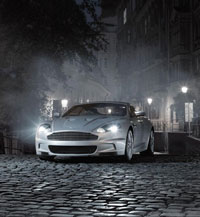 Aston-Martin in fog
